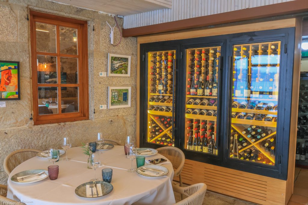 Wine refrigrated closet