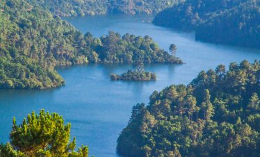 Ribeira Sacra Miño river