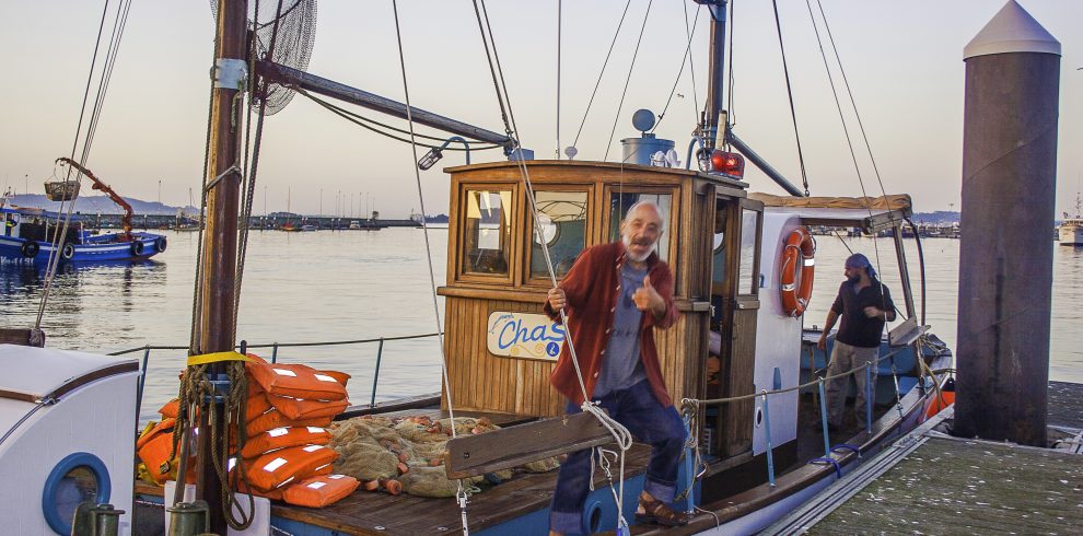 Private Albariño Tour on a traditional boat in Rías Baixas Galicia